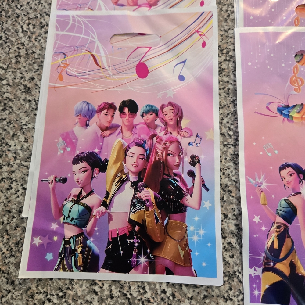 K-Pop Demon Hunters Party Favor Bags With Stickers - Picture 3 of 9